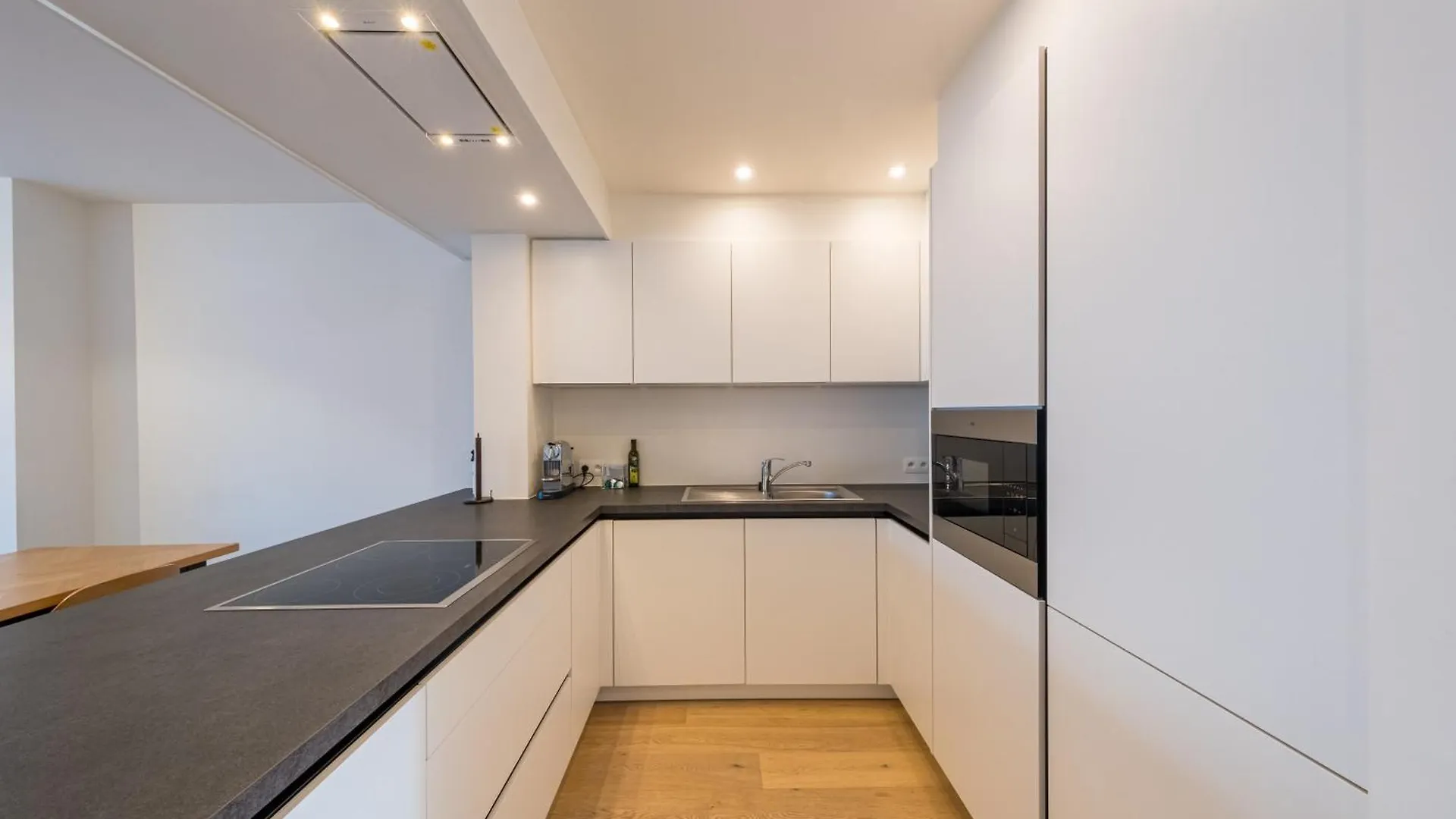 Renovated 2-Bedroom Apartment In Oostende